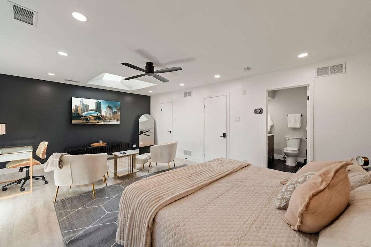 Portage Park, Jacuzzi, Movie Theater, Games & Arcade Holiday home Chicago