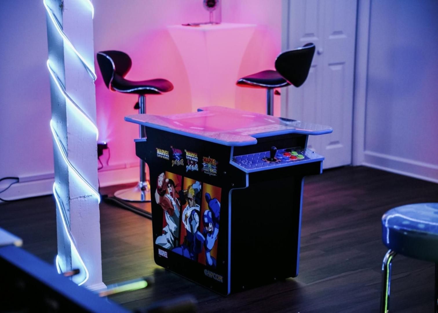 Theater • Game • Gym • Firepit • 4br Holiday home Chicago