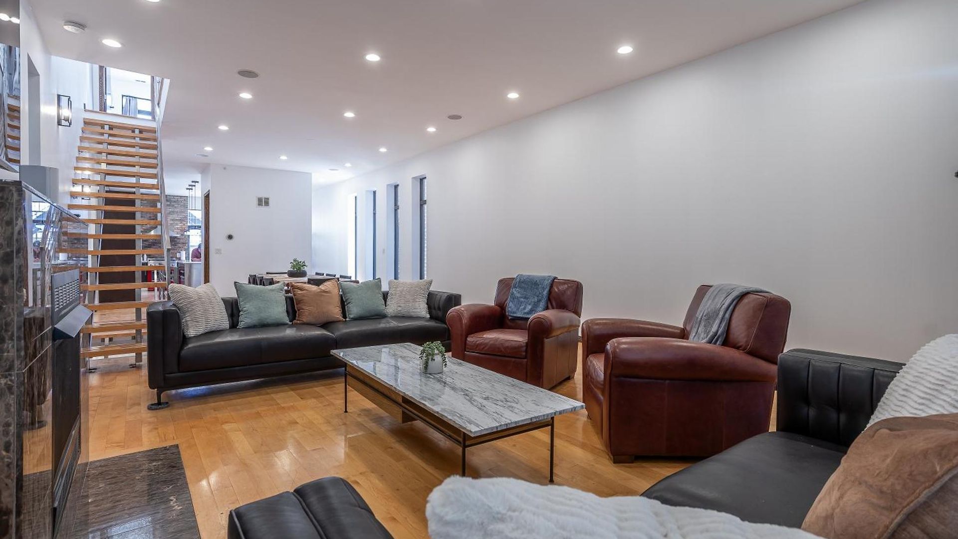 5-bedroom House In Pilsen Near Medical District