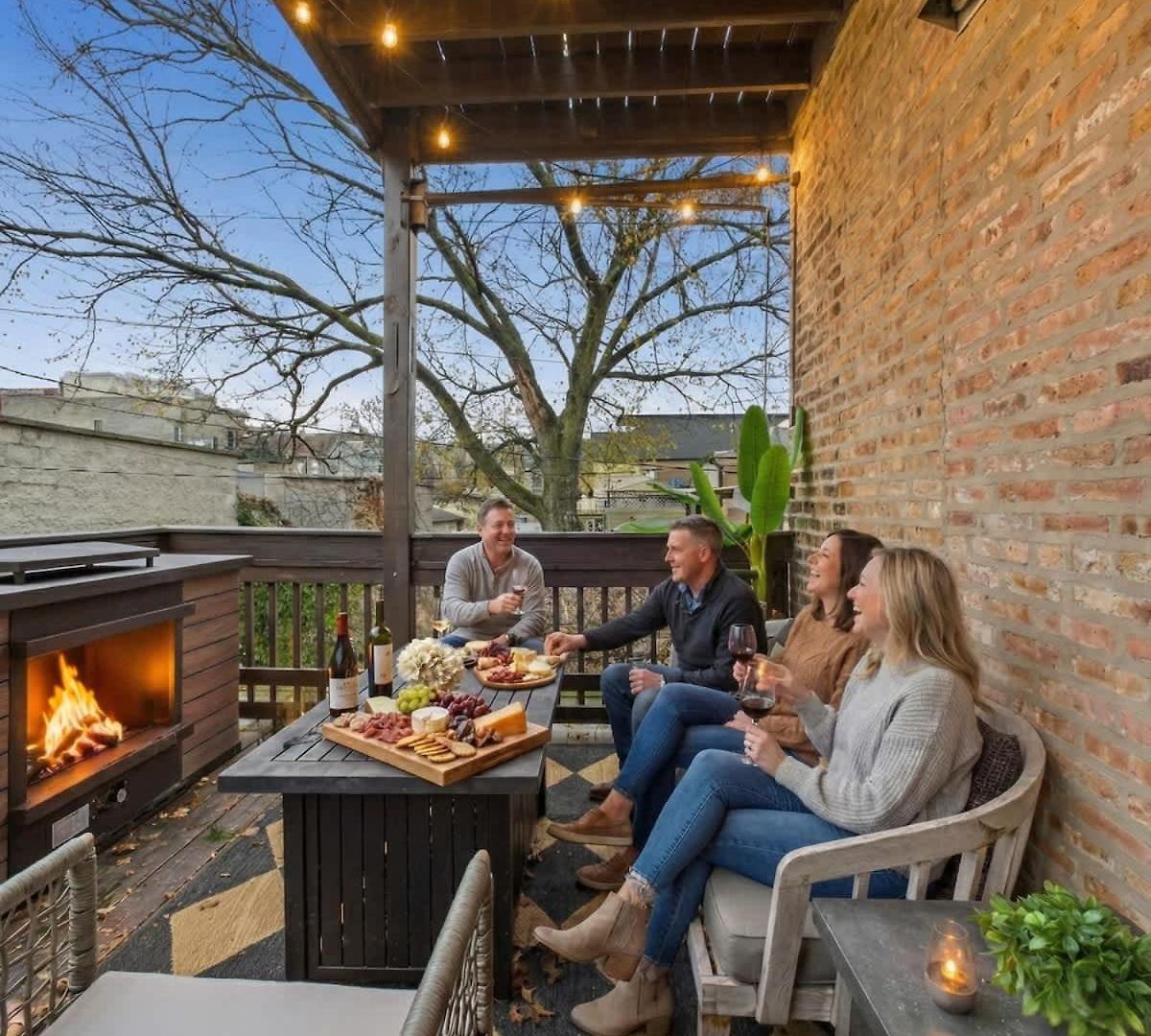 West Town Estate 6br, Game Room, Decks, 5gbps * Chicago