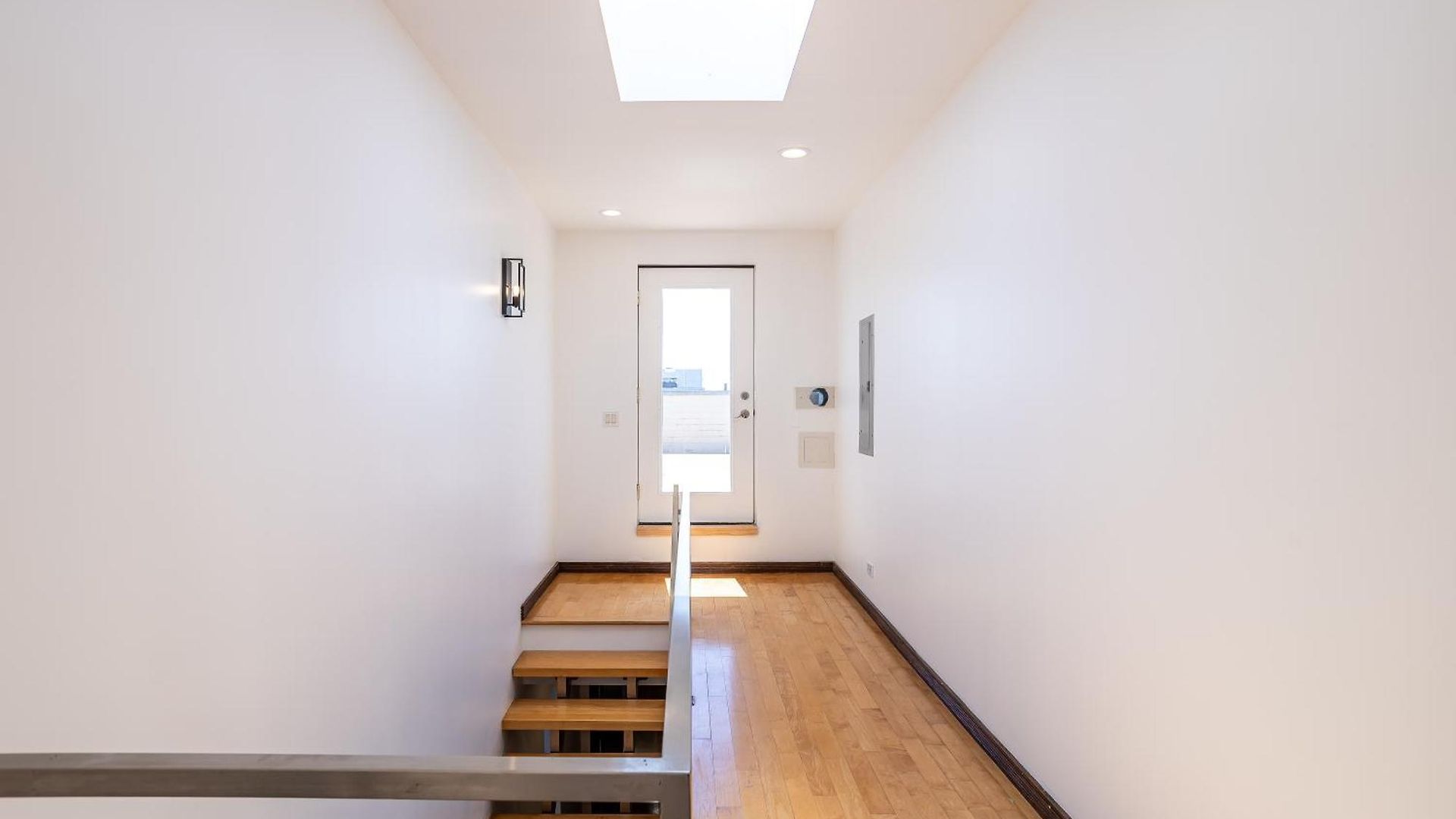 Holiday home 5-bedroom House In Pilsen Near Medical District