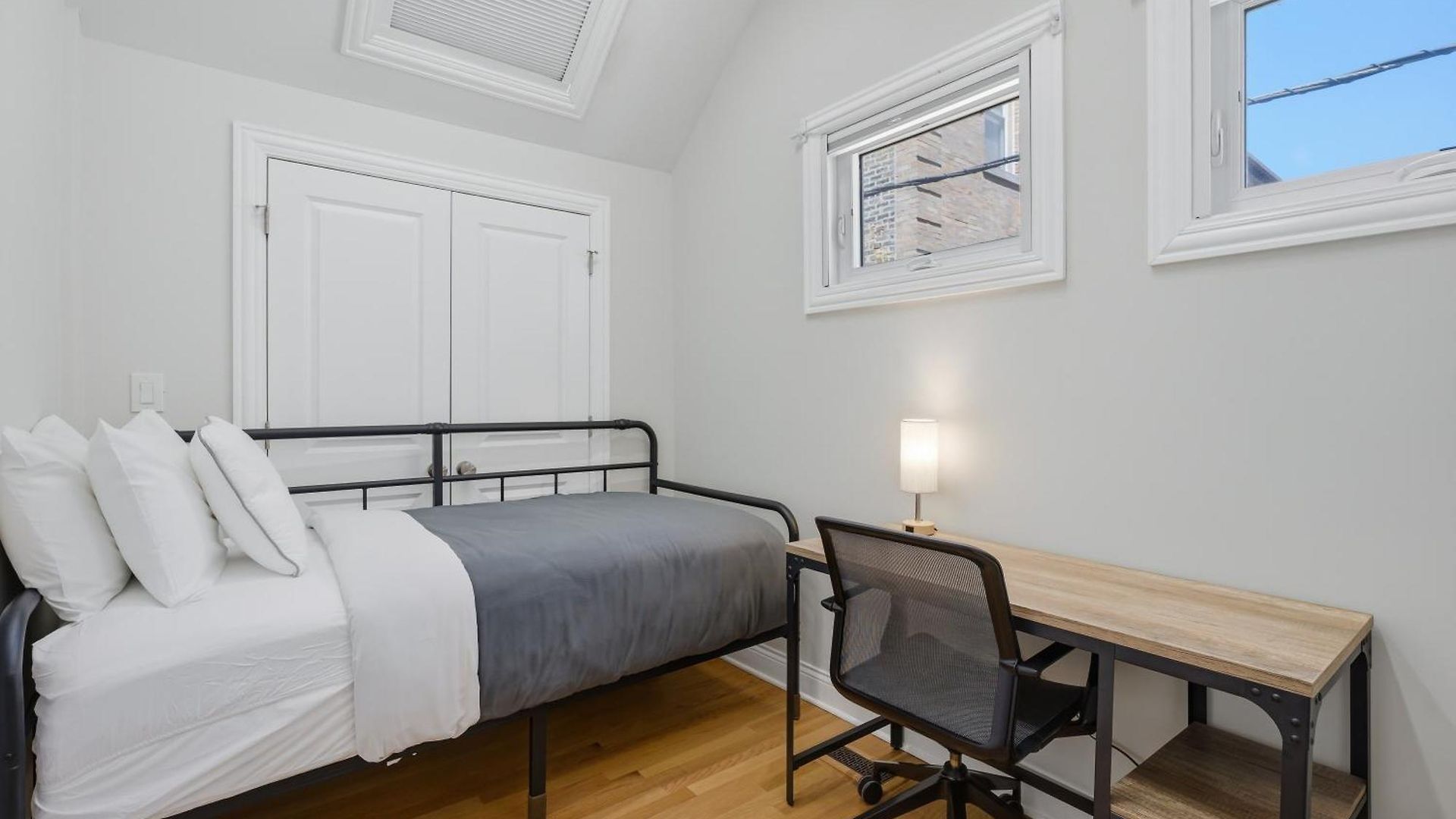 Charming Andersonville Coach House 3br 2,5ba Townhouse * Chicago