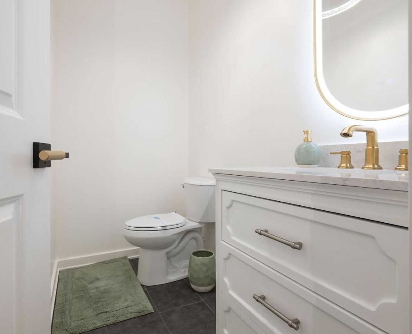 Stunning Gold Coast 12bd 6ba & Rooftop Patio Holiday home Chicago