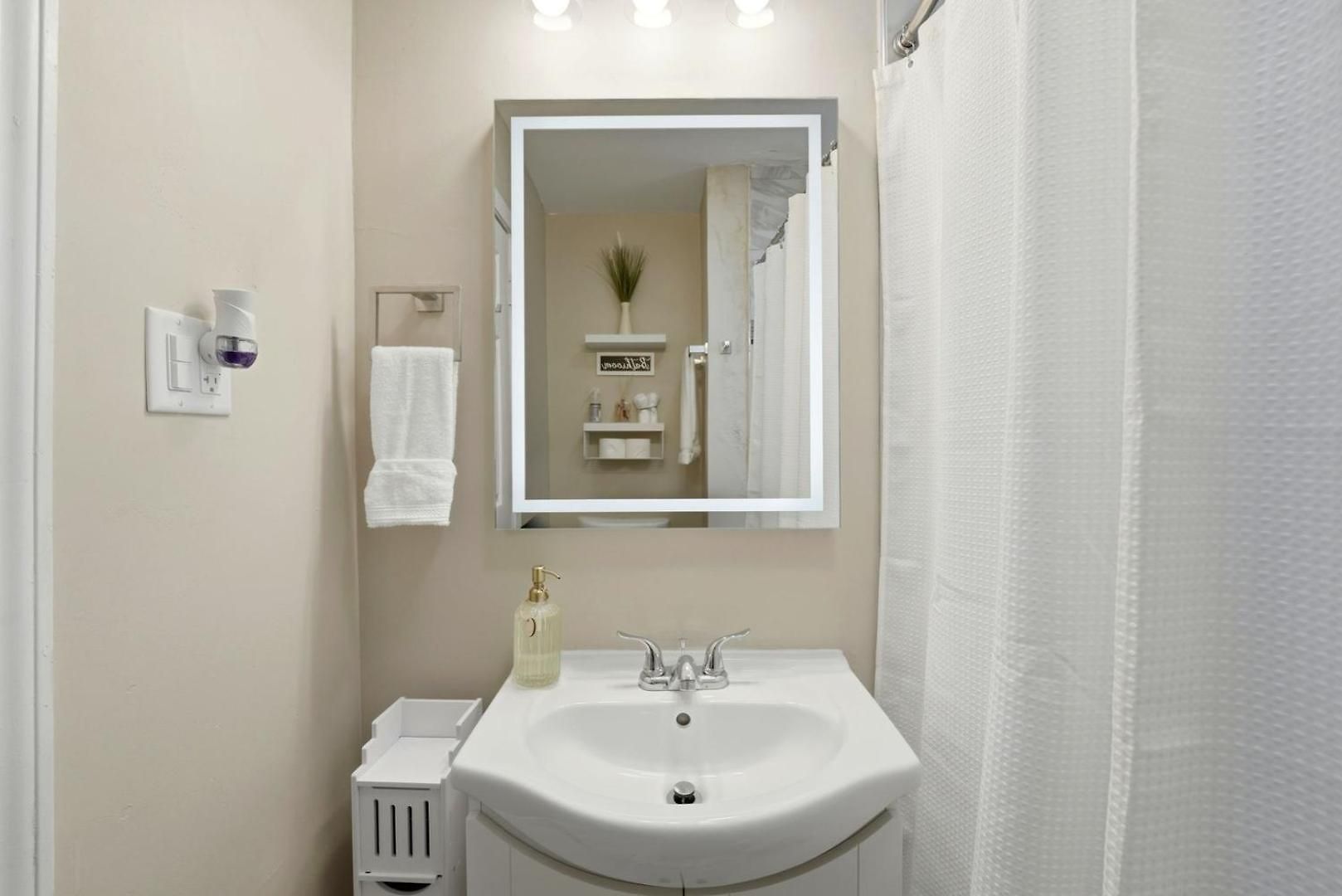 Arcade • Theater • Gym • Office • Sleeps 15