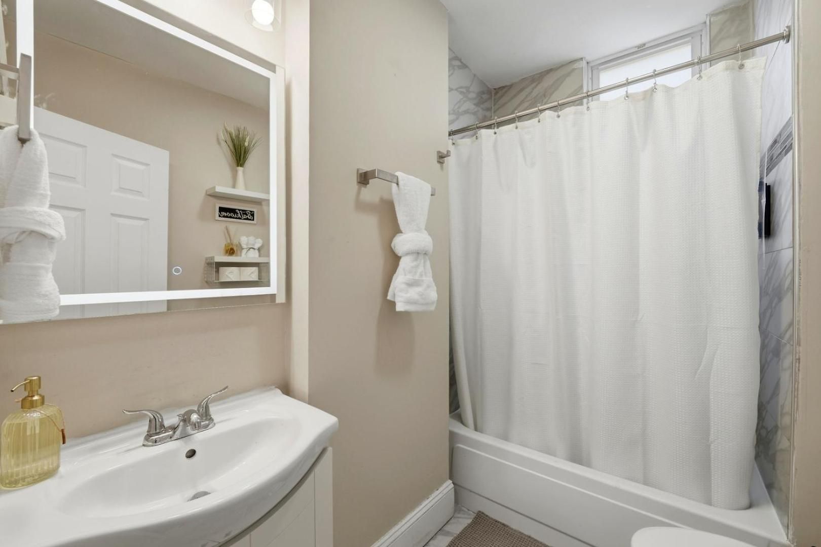 Arcade • Theater • Gym • Office • Sleeps 15 Holiday home *
