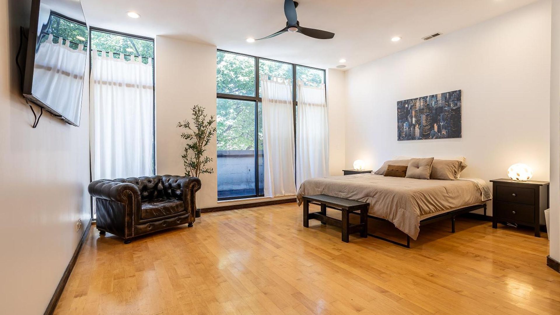 5-bedroom House In Pilsen Near Medical District Holiday home Chicago