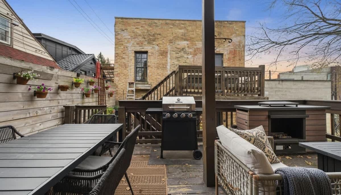 Holiday home Historic Estate 10 Bedroom Sleeps 16, Game Chicago