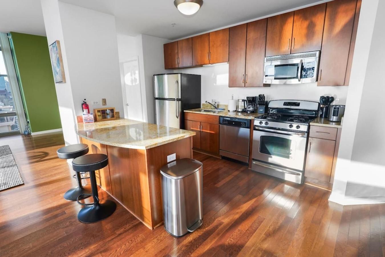 Apartment 29th Floor 2br Grant Park With Balcony, Gym *