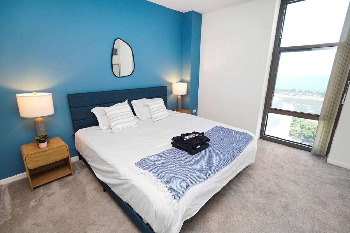 2br Skyline Views - 5 Min Walk To Grant Park *