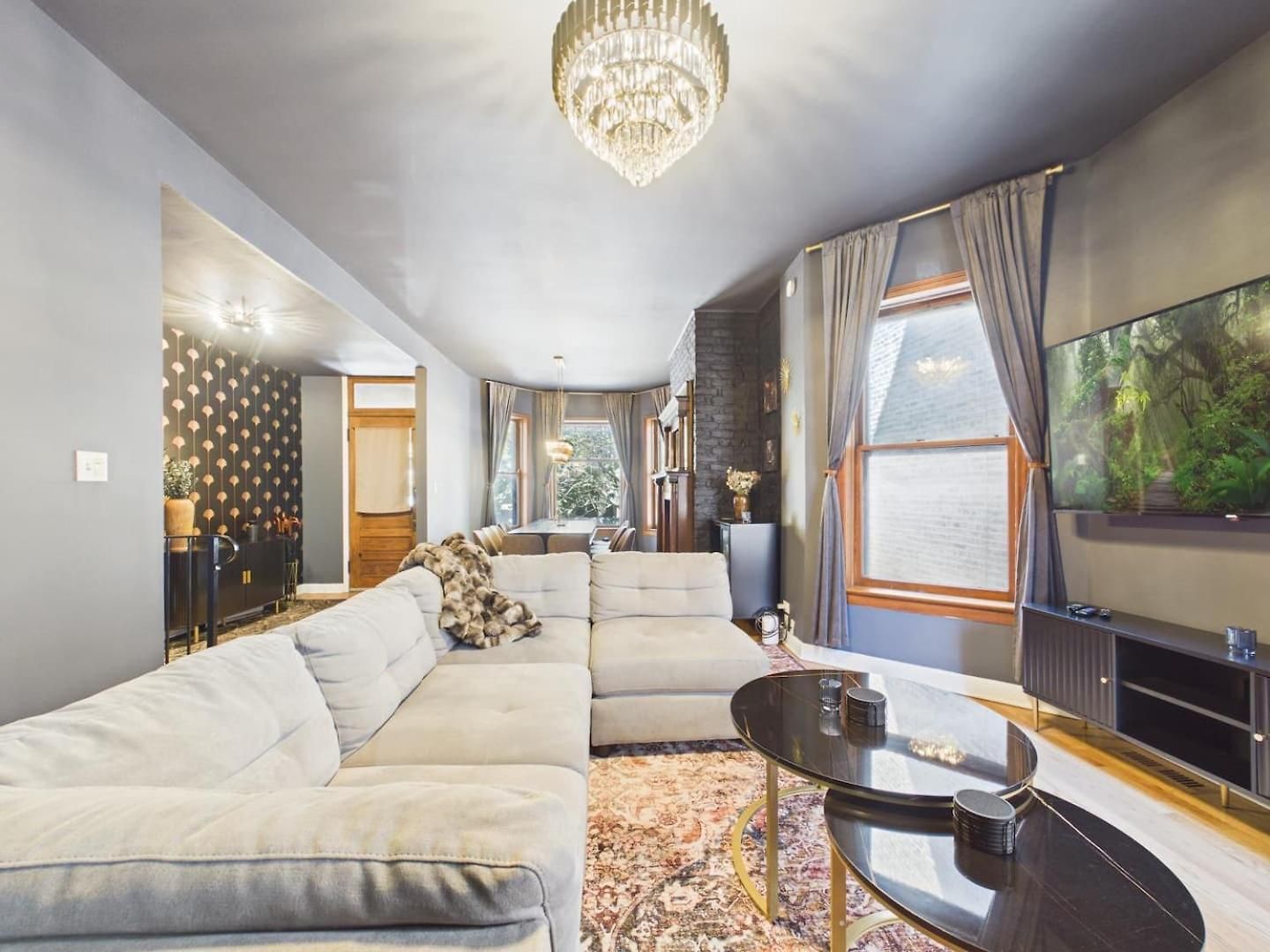 Wrigley Luxe 3br Free Parking * Chicago