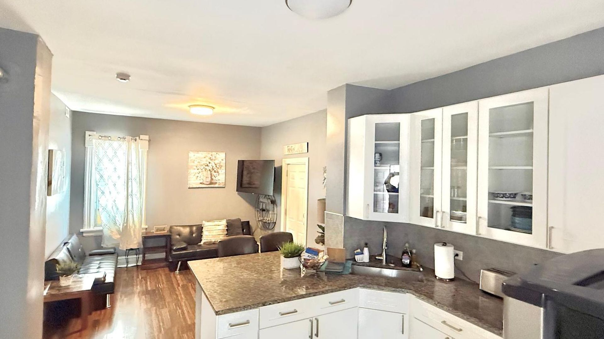 Coach Casa Penthouse - Minutes From Downtown *