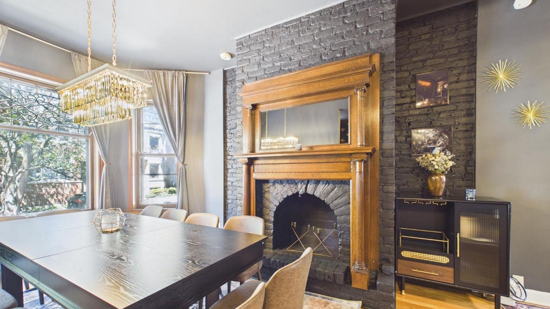 The Dakin Estate 4br Art Deco Speakeasy Duplex Apartment Chicago