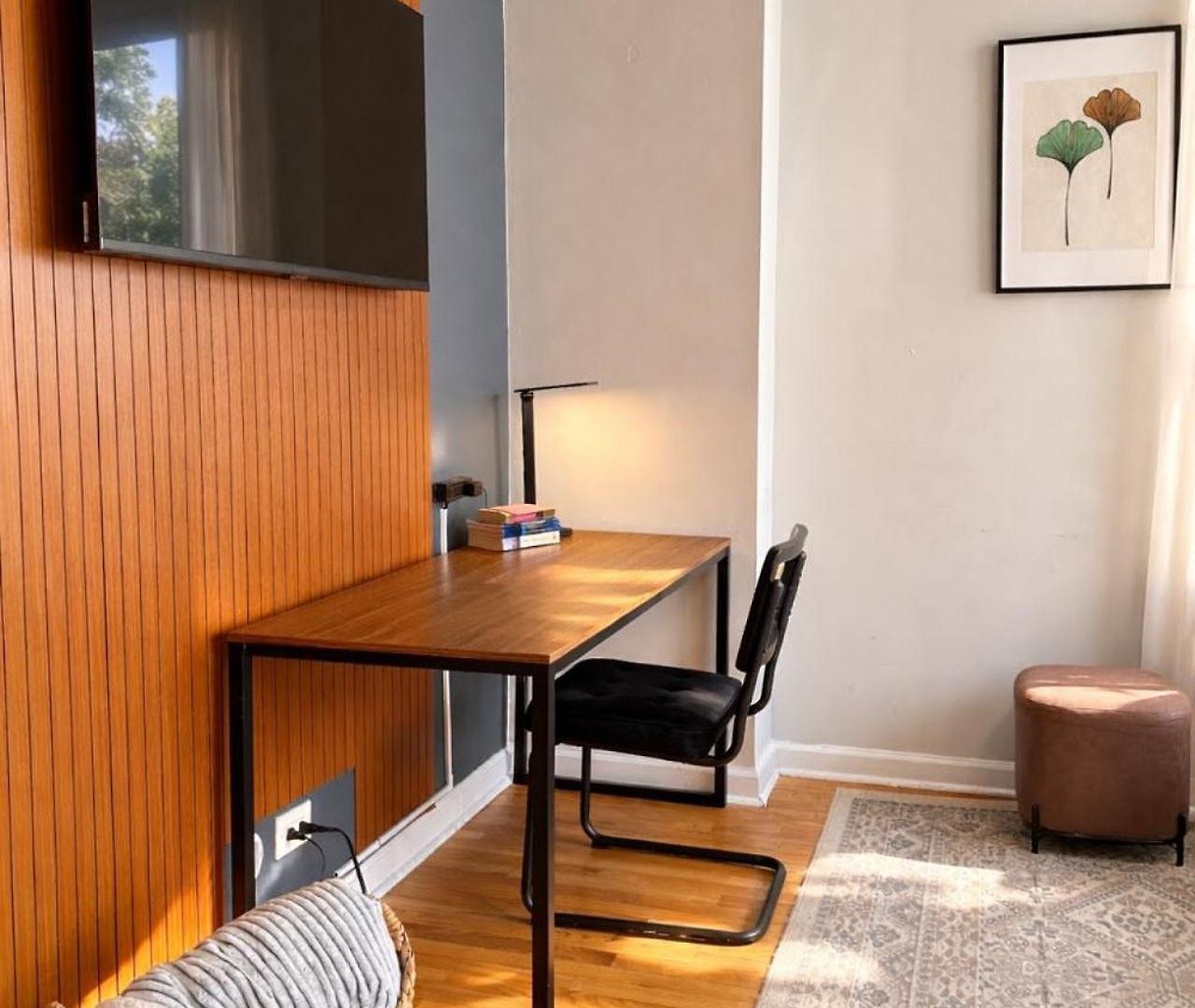 Flexhome Ukrainian Village • 2br • Convenient Walkability - Sleeps 6 *