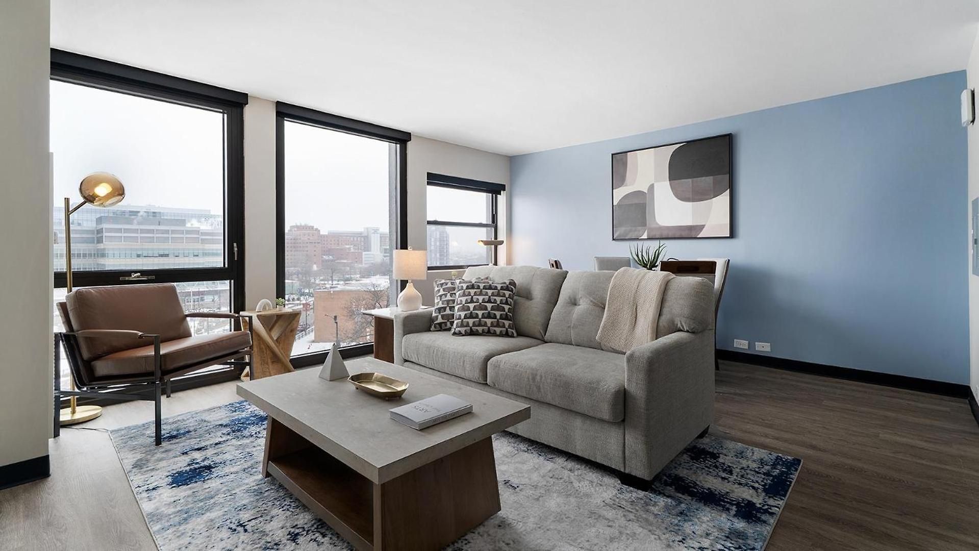 Landing Spectacular 2Bd Rooftop Lounge Chicago