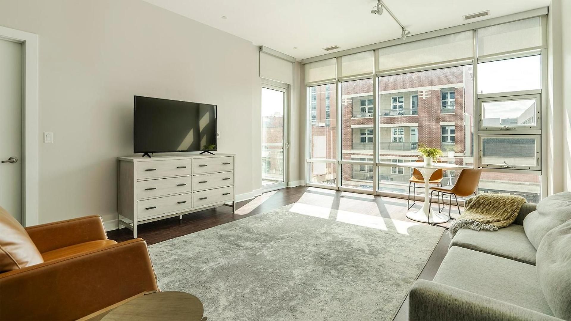 Apartment Landing Stylish 2bd Gym Rooftop Lounge Chicago