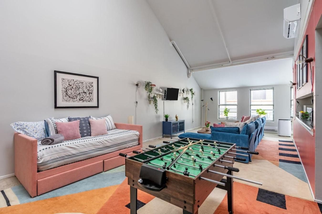Apartment Spacious Downtown Penthouse Vintage, Gym & Balcony #3