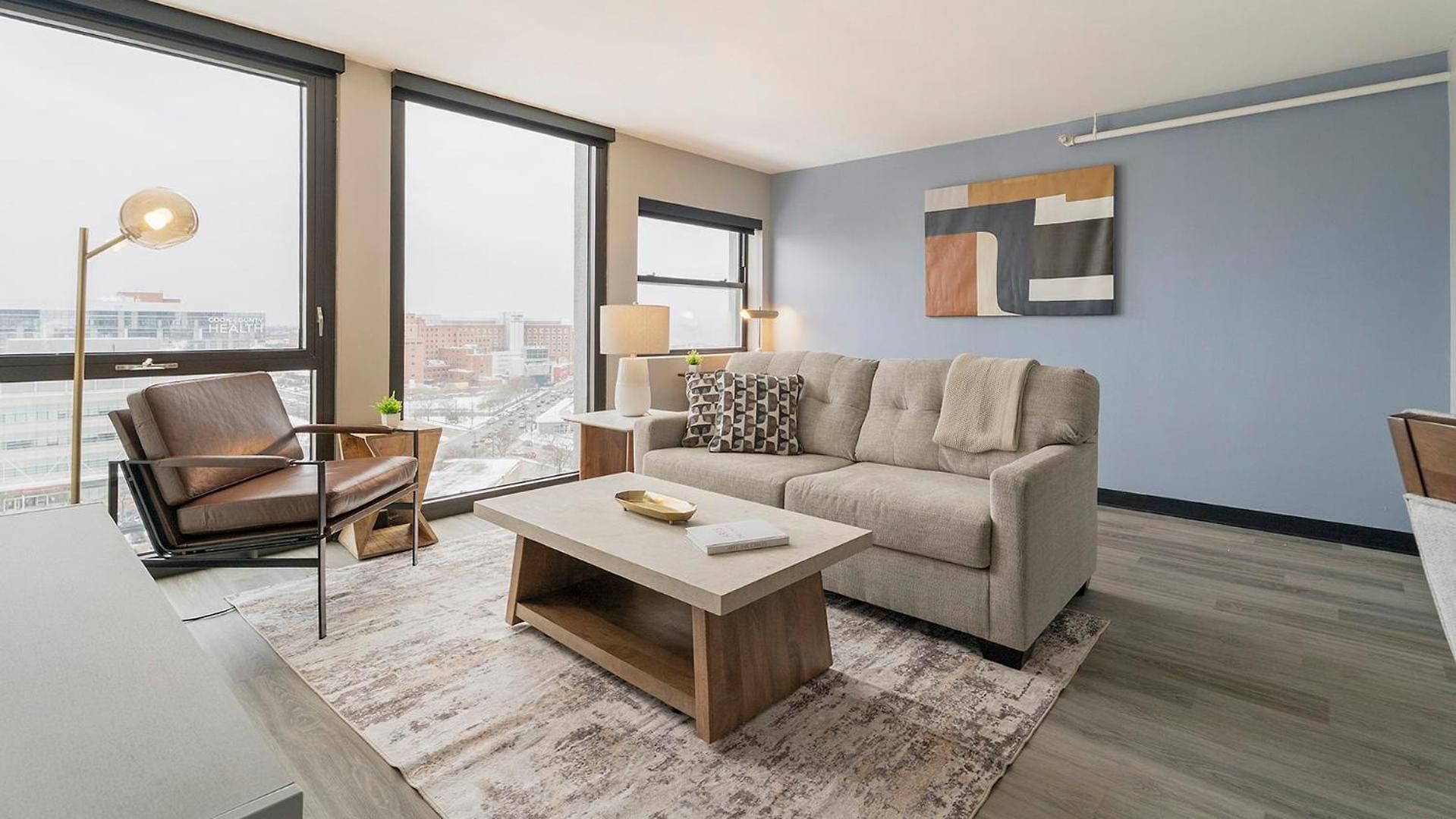 Landing Beautiful 1bd Gym Rooftop Lounge Apartment Chicago
