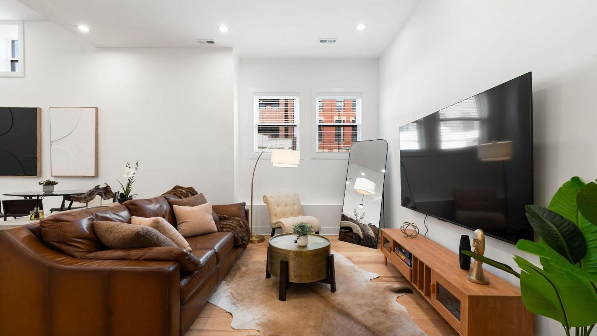 Apartment Vibrant West Town Perfect For Families *