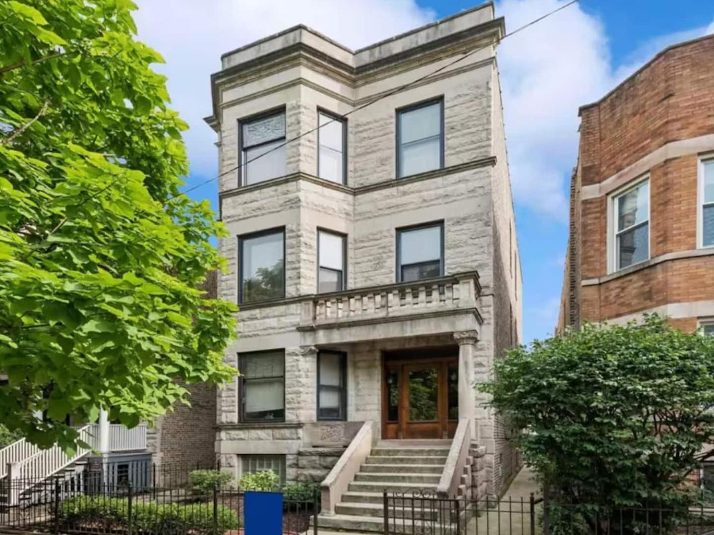 Apartment Luxury Wrigley Getaway 2br Parking