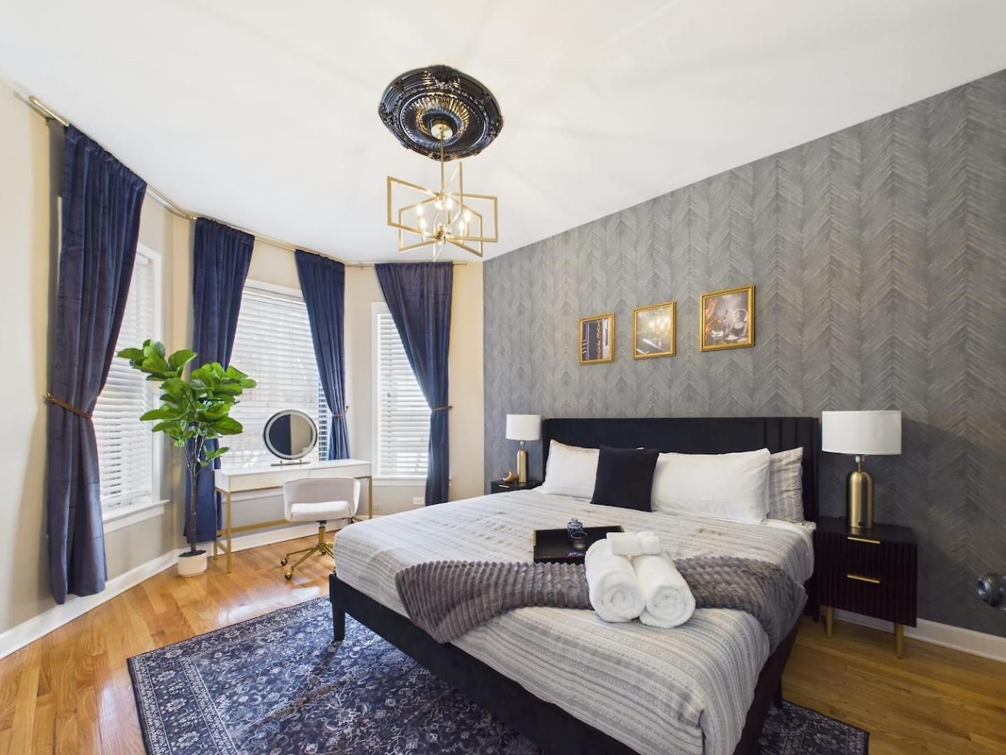 Apartment Luxury Wrigley Getaway 2br Parking *