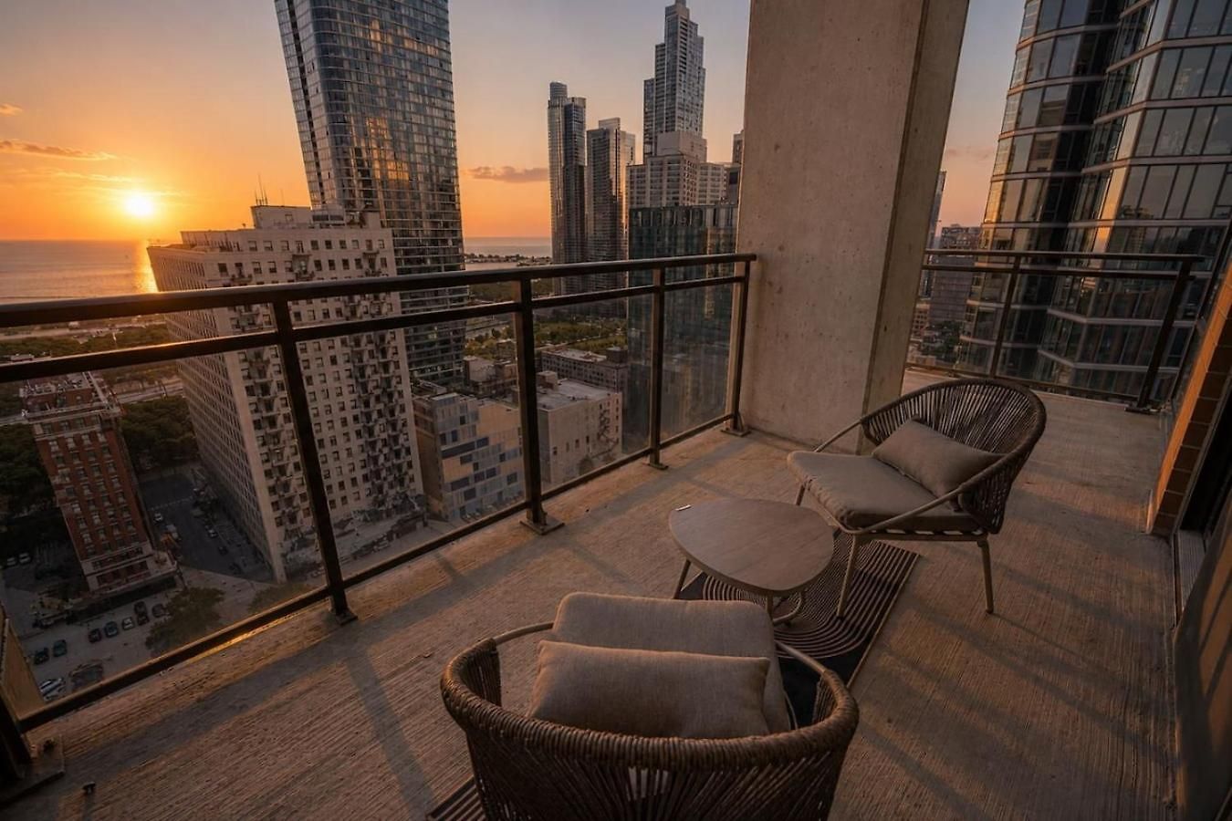 2br Skyline Views - 5 Min Walk To Grant Park Apartment Chicago