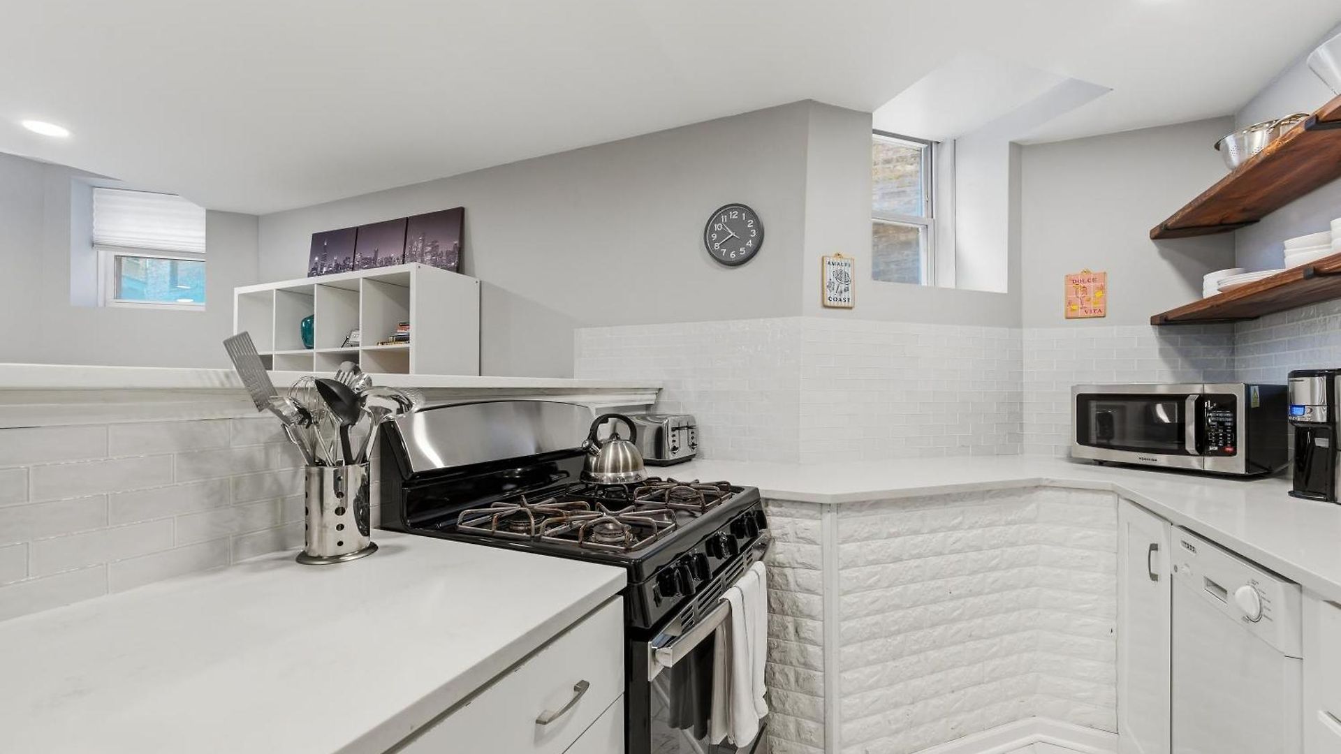 Ukrainian Village 2 Bd 2ba - Steps From Division Chicago