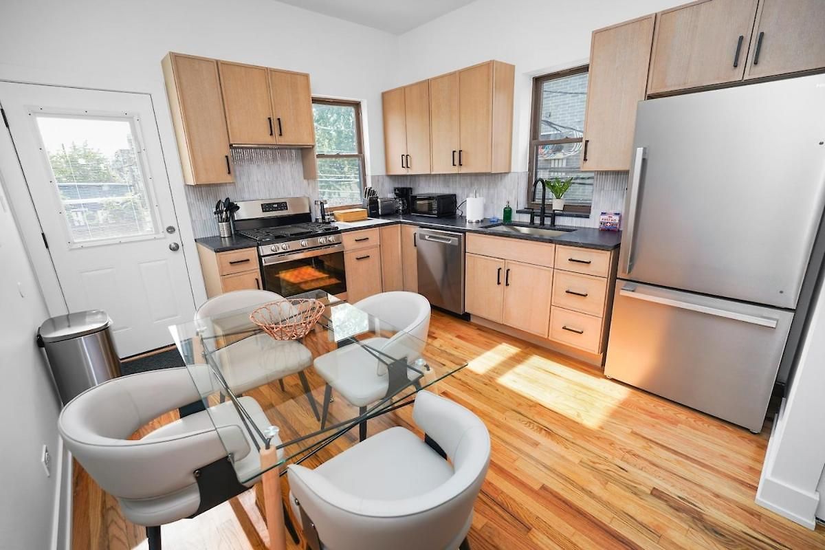 Stylish Brand New 3br Near West Loop And Fulton Market Apartment *