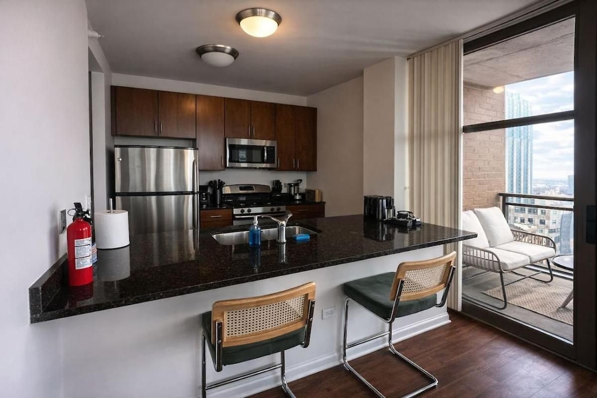 Modern 2br Skyline - 5 Min To Grant Park Apartment