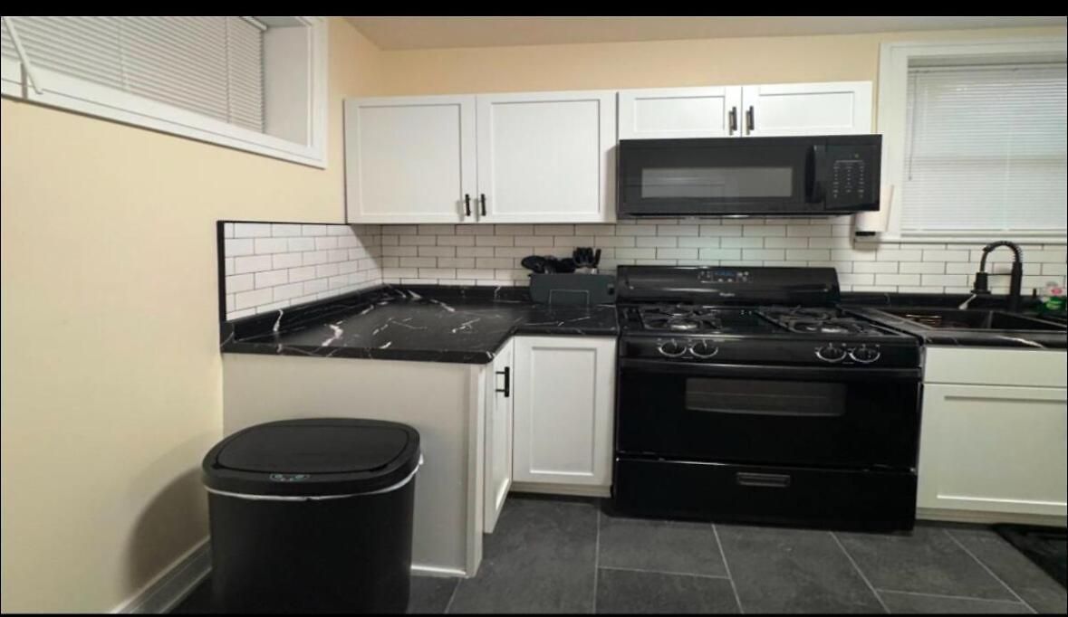 The Reset Space A Minimalist 1br Oasis Apartment Chicago