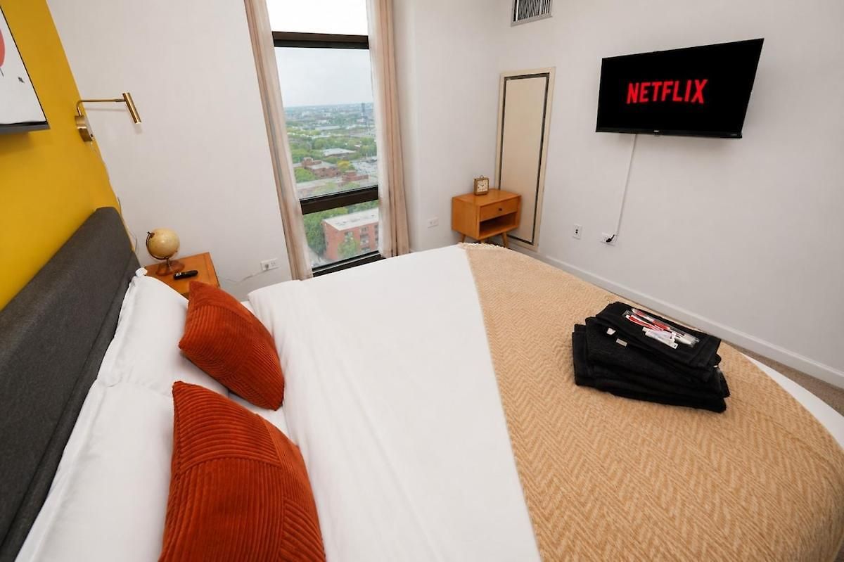 Skyline 2br On 20th Floor Near Grant Park With Paid Parking Apartment *