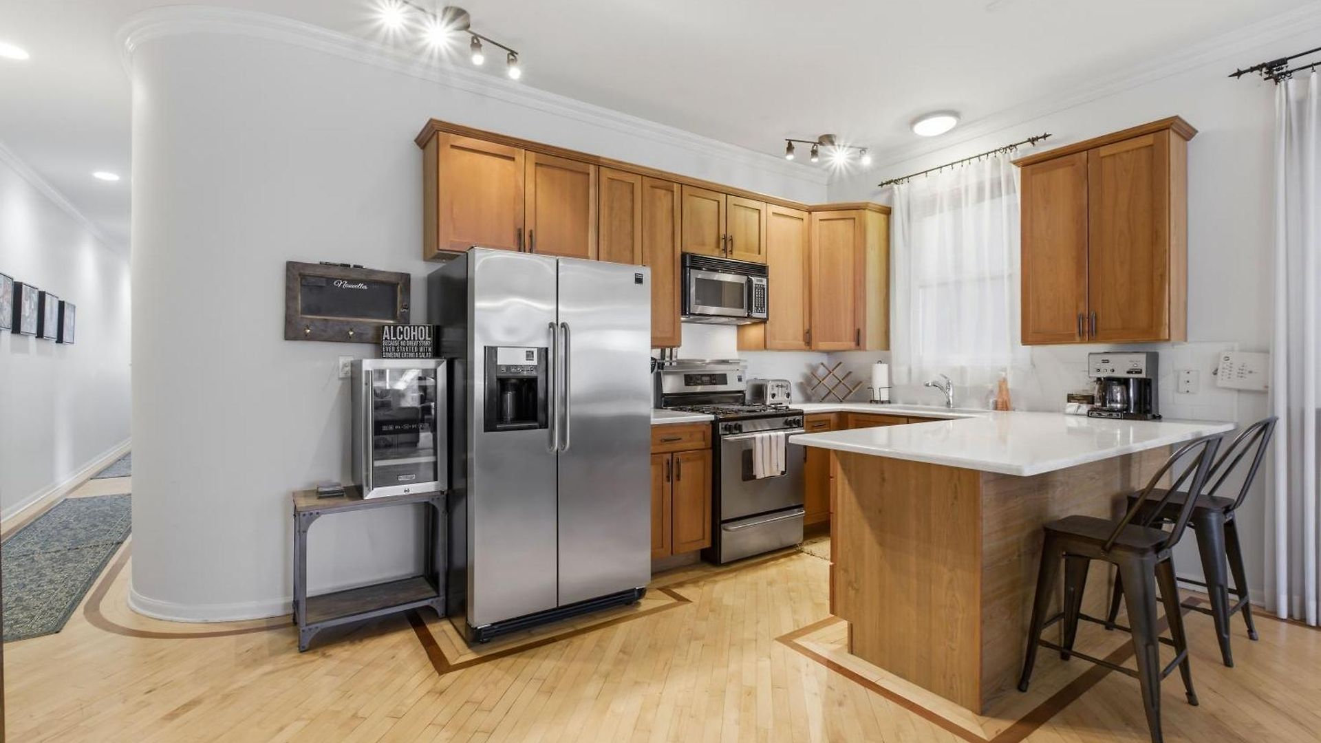 Heart Of East Village 2-bed 2-bath Peaceful Oasis * Chicago
