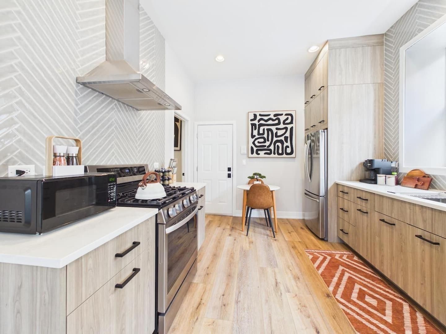 Zen Escape Patio Free Parking Apartment Chicago