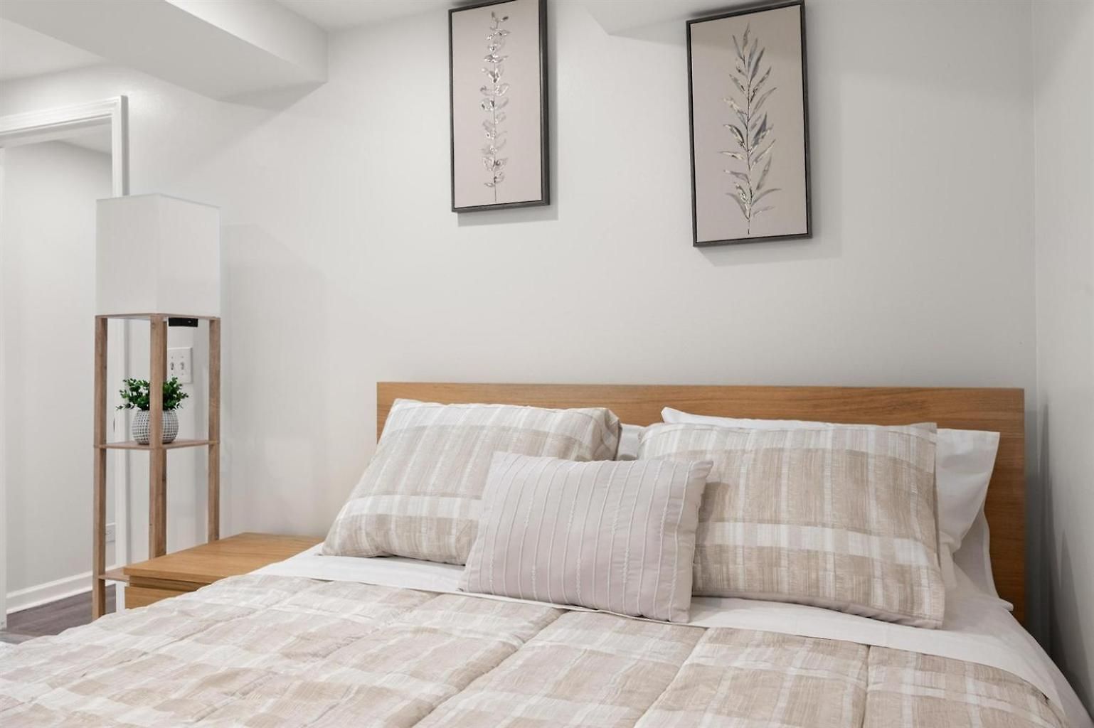 Apartment 2br Garden In Lakeview Walk To Wrigley Chicago