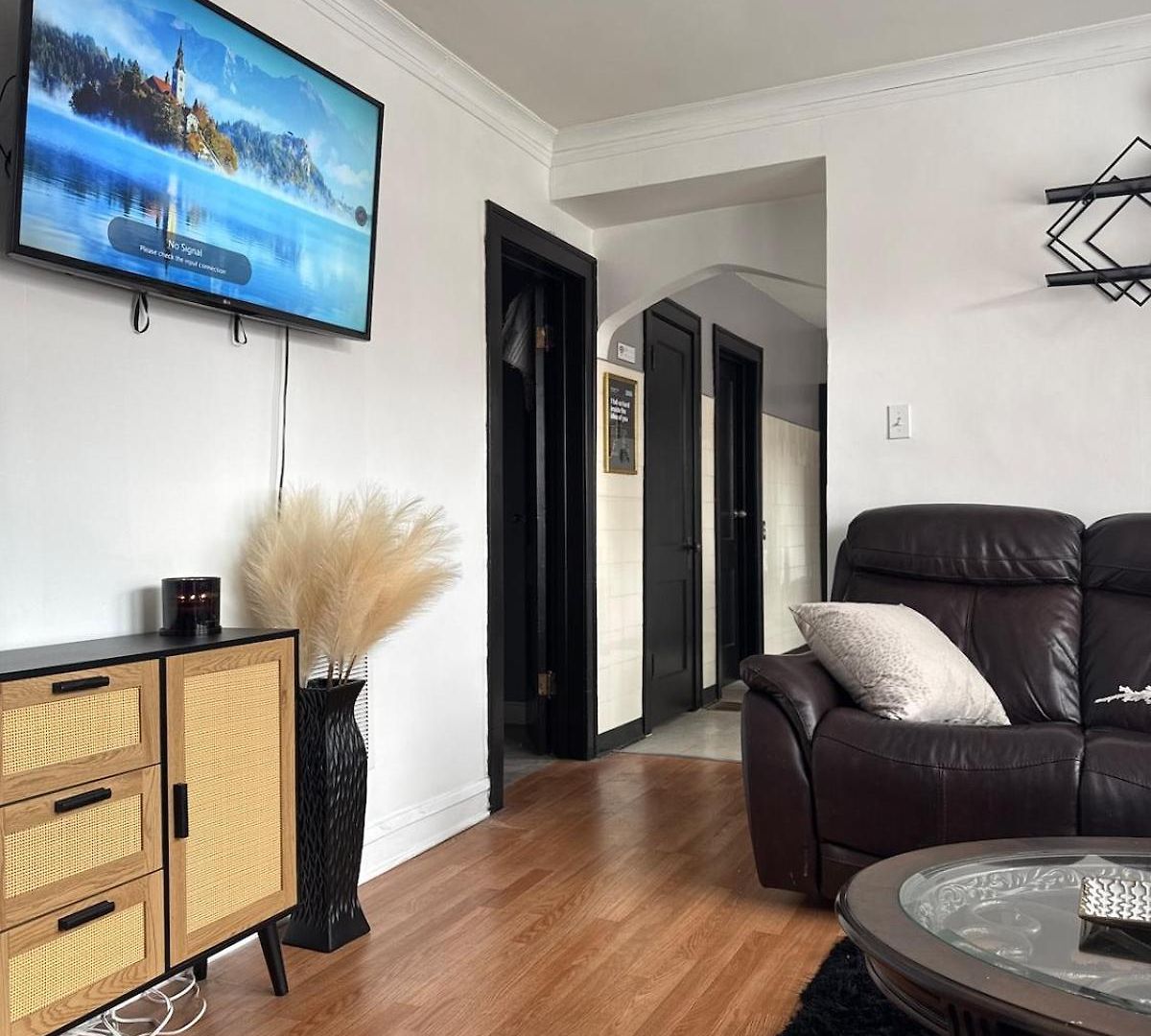 Cozy 3bd - Free Parking & Fast Wifi!