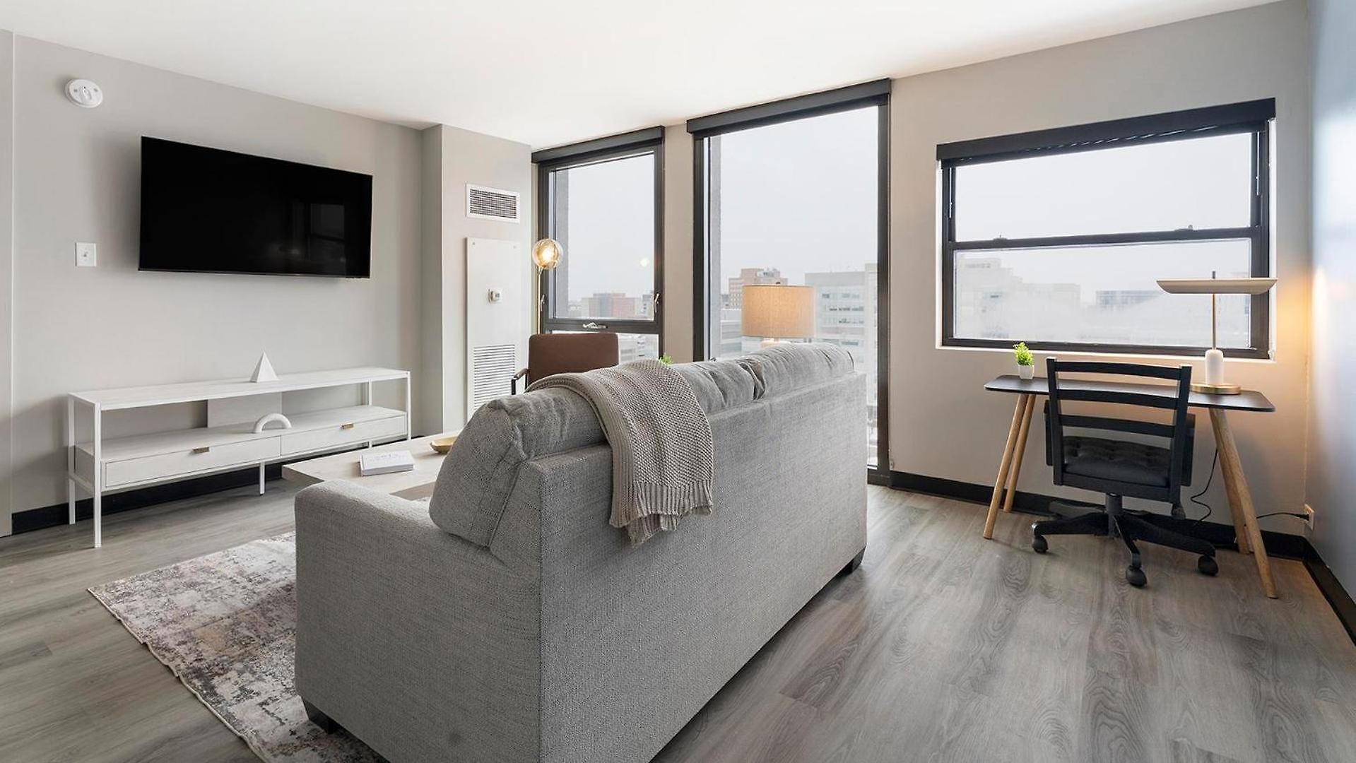 Landing Beautiful 1bd Gym Rooftop Lounge Apartment *