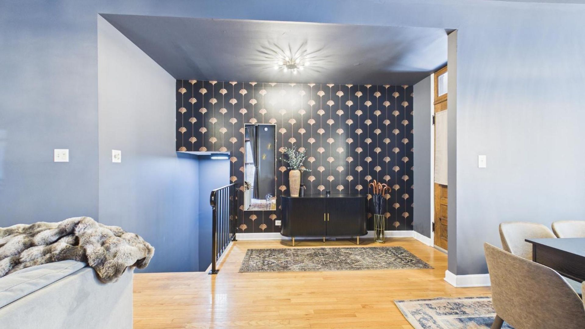 The Dakin Estate 4br Art Deco Speakeasy Duplex Chicago