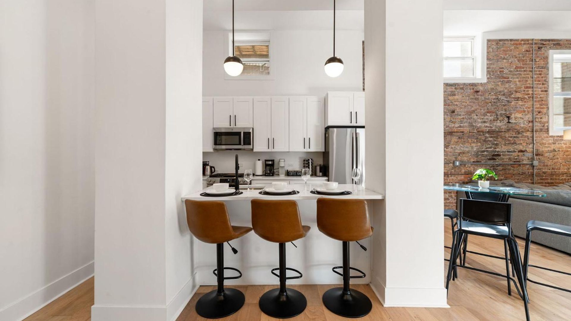 Spacious 3bd West Town Next To Kasama Chicago