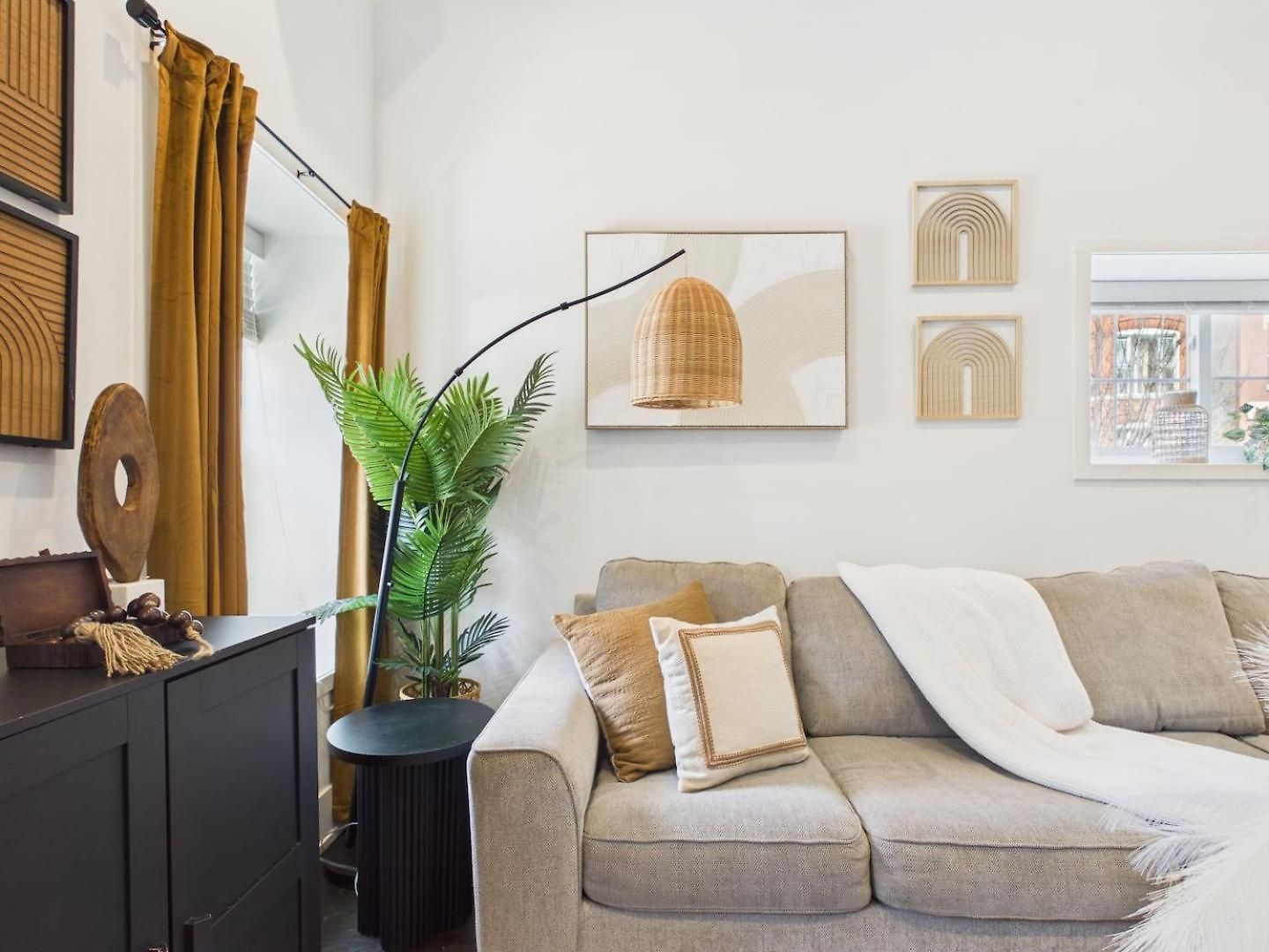 Apartment Bright & Spacious Boho Oasis A Warm Retreat