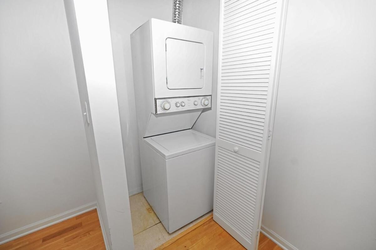 18th Floor 2br Grant Park With Balcony, Gym *