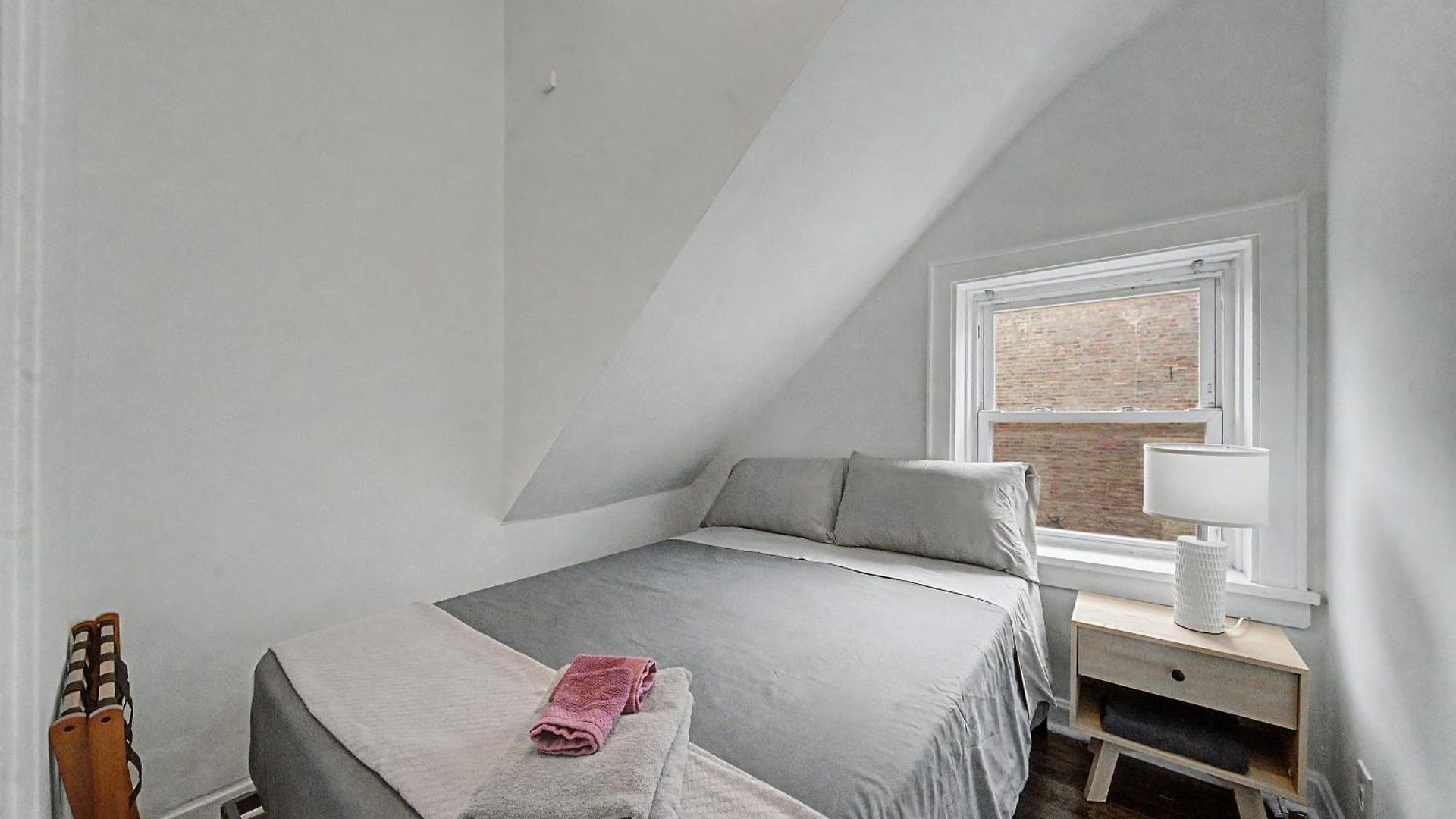 Apartment Cozy Pilsen 2br