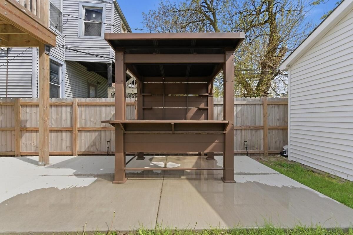 Apartment Black Gallery Solar 2br Woodlawn