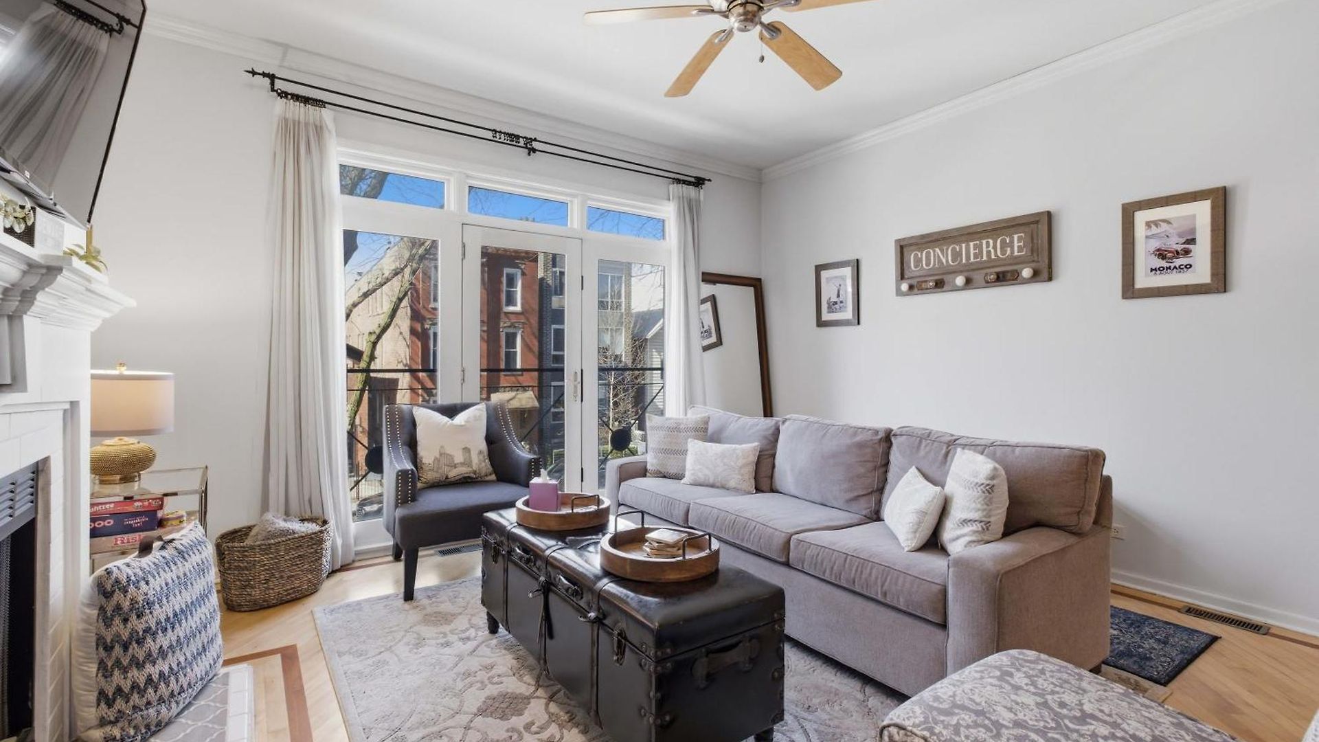 Apartment Heart Of East Village 2-bed 2-bath Peaceful Oasis Chicago