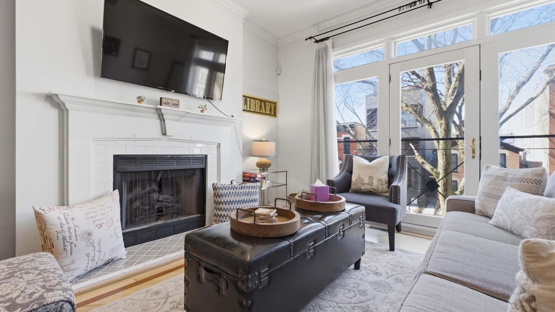 Heart Of East Village 2-bed 2-bath Peaceful Oasis Apartment *