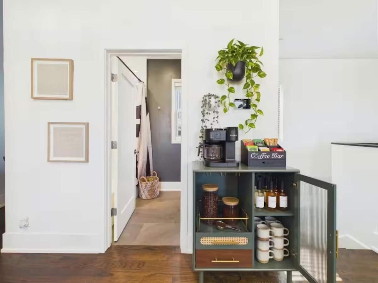 The Boho House Two Private Parking * Chicago