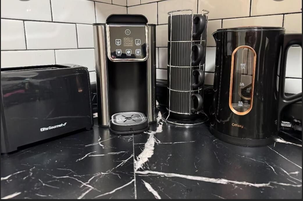 The Reset Space A Minimalist 1br Oasis Chicago