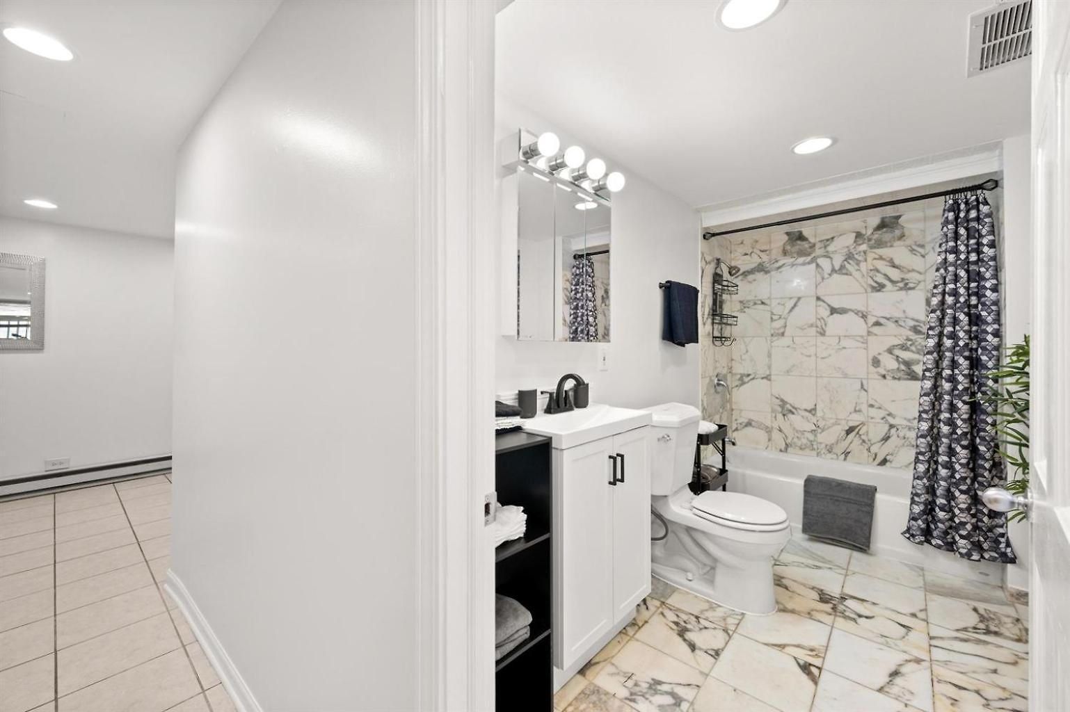 2br Garden In Lakeview Walk To Wrigley Apartment *