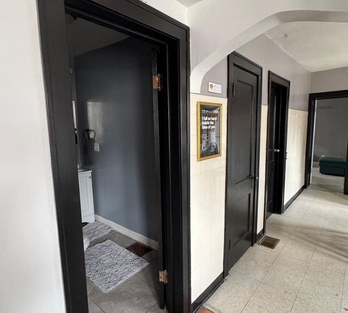 Cozy 3bd - Free Parking & Fast Wifi! * Chicago