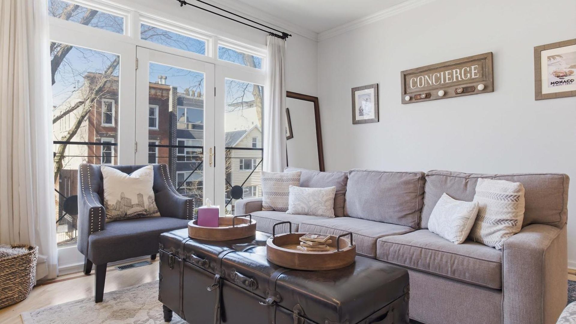Apartment Heart Of East Village 2-bed 2-bath Peaceful Oasis Chicago