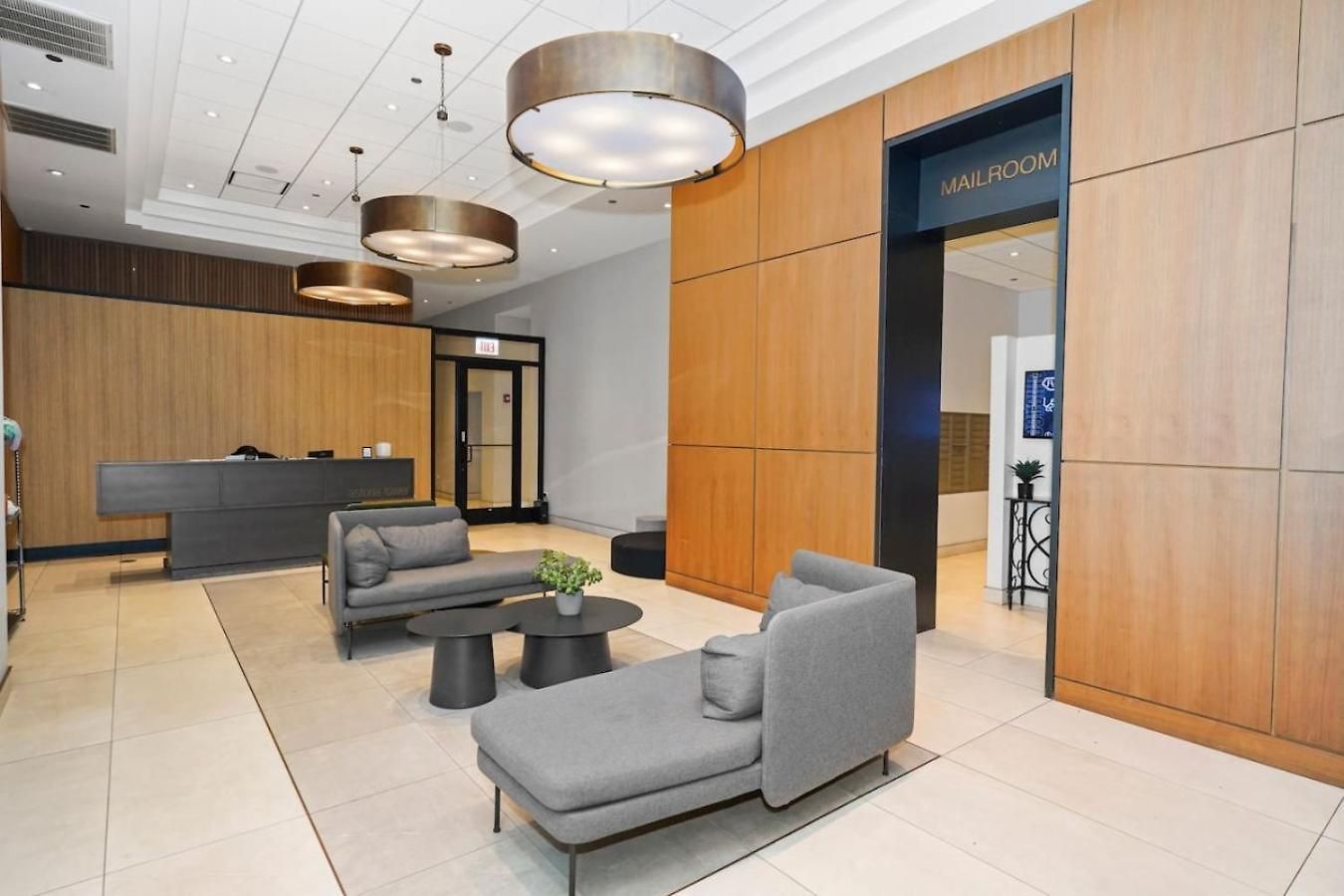 Skyline Luxury 19th Floor Retreat Near Grant Park * Chicago
