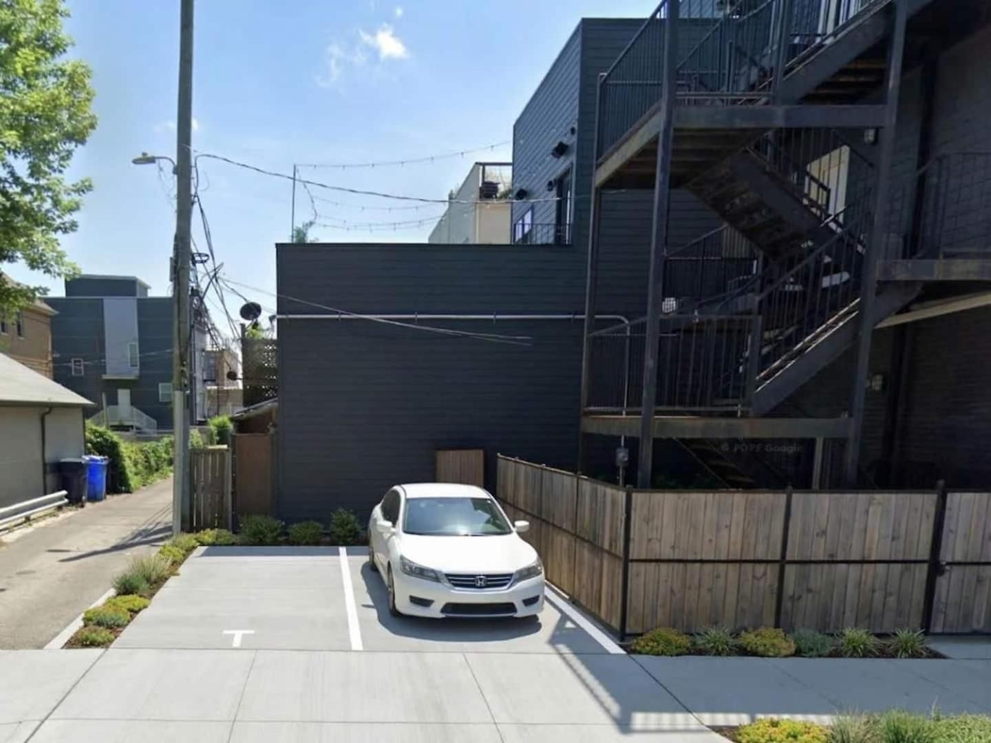 Apartment Boho Escape Parking Balcony